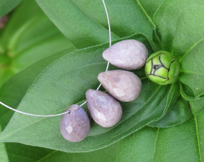 Medium Purple Jade Teardrop Faceted Natural Stone Bead - Lot of 4 - Undyed Pear Shaped Stone Bead Facetted Briolette - Item 431