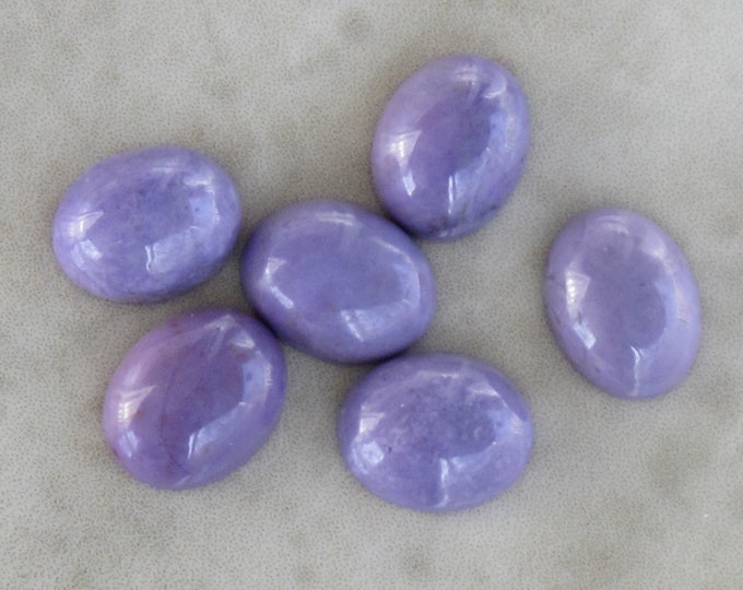 GRADE A Medium Genuine Purple Jade Cabochon - Oval - 10 mm x 8 mm - High grade Natural Gemstone  - Undyed Lavender Jadeite - Item 459