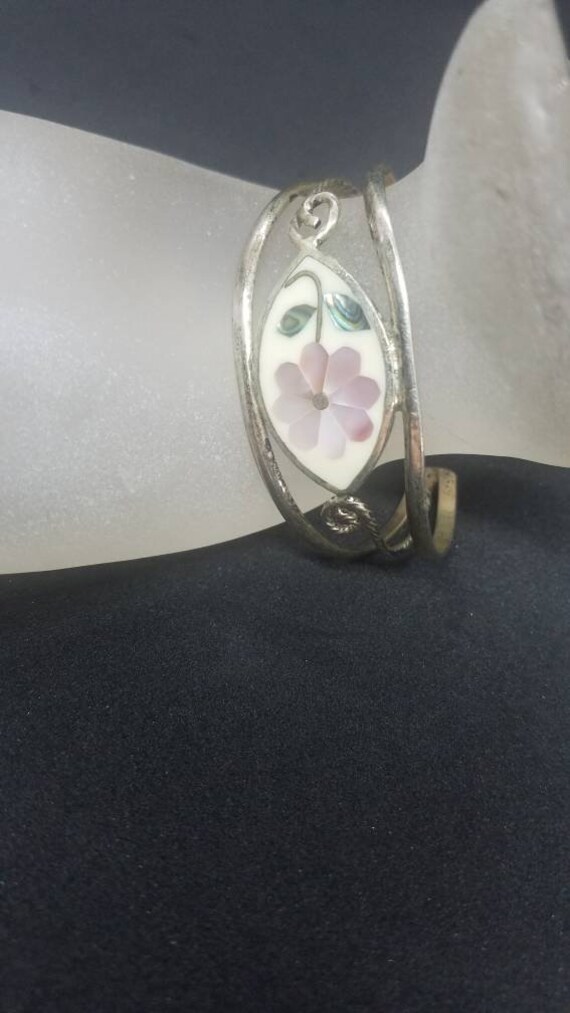 vintage shell inlay flower - Gem