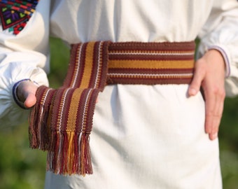 Brauner gewebter Gürtel Stickerei Schärpe für Frauen Handgewebtes Band für Männer Ukrainische traditionelle krayka Ethnische Gürtel Hippie Band