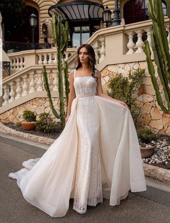 detachable skirt wedding dress