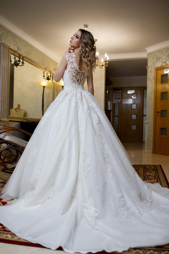 Classic Wedding Dressball Gown Fluffy Wedding Dressfloral - Etsy