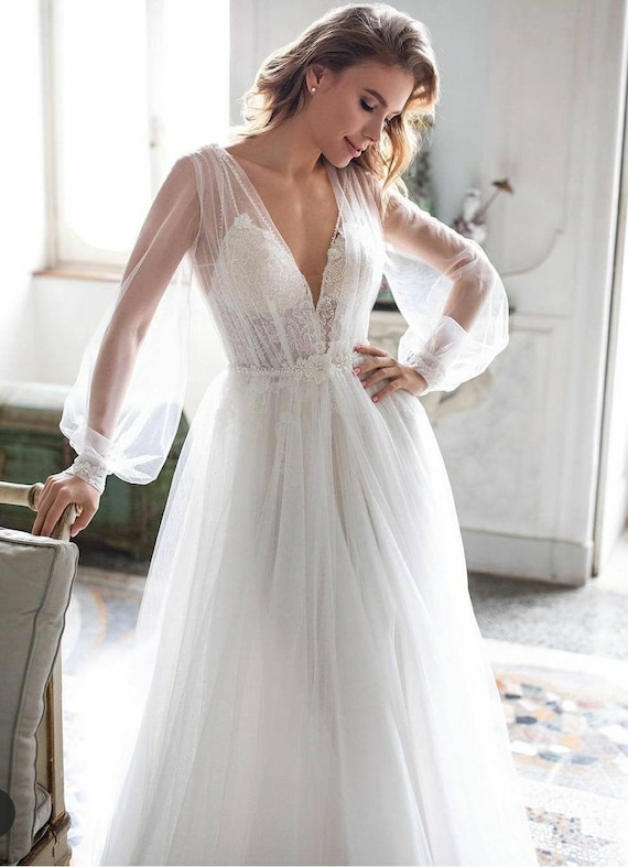 6 Bridal Cover Ups for Summer Weddings - My Hotel Wedding