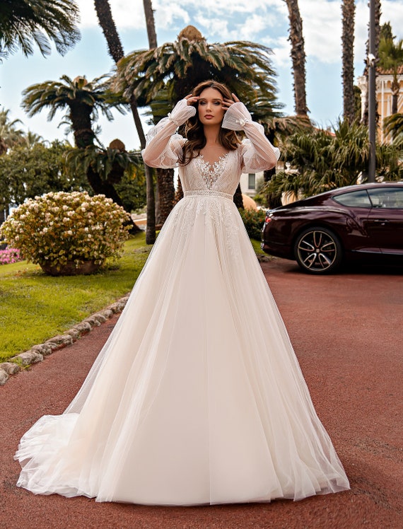 Boho Spaghetti Straps Lace Ruffled Bridal Gown Custom Made V Neck Backless  A Line Empire Waist Asymmetrical Tulle Wedding Dress - AliExpress