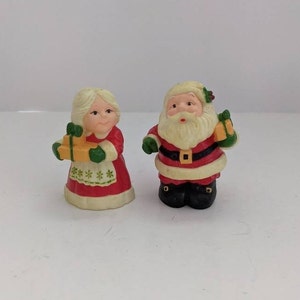Hallmark Santa and Mrs Claus Salt and Pepper