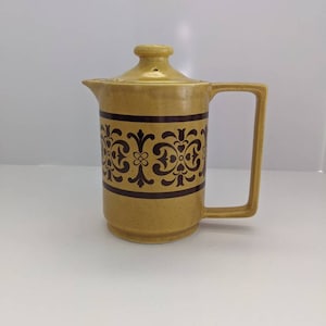 Vintage Valiant Yellow and Brown Hot Pot