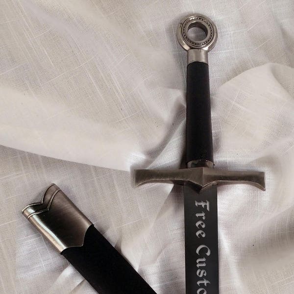 Personalized Medieval Dagger With Free Engraving