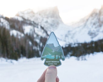 Autocollant du parc national des Montagnes Rocheuses | Colorado Souvenir, Vinyl Die Cut, Décalcomanie, Imperméable, Résistant aux rayures, Fenêtre, Ordinateur portable, Randonnée