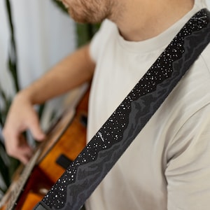 Guitar Strap Midnight Mountain Black