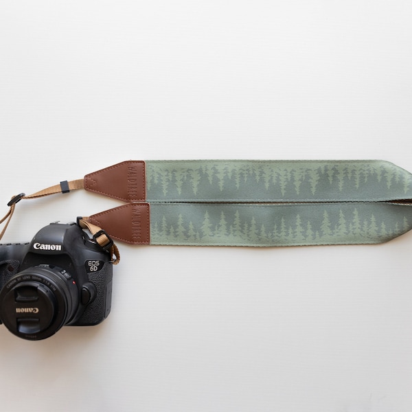 Camera Strap Pinetree landscape, Evergreen Colored Tree line Print, Vegan leather, Crossbody, Gift for Photographer, Photographer Accessory