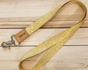 Sunny Day Neck Lanyard – Yellow Beach Print, Palm Tree, Seashell | Great for ID Holder, Event Pass, Key Fob | Gift for Teacher, Nurse