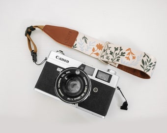 Camera Wrist Strap Wildflower Design | Photography Accessories | Floral | Camera Accessories | Botanical design | Vegan Leather