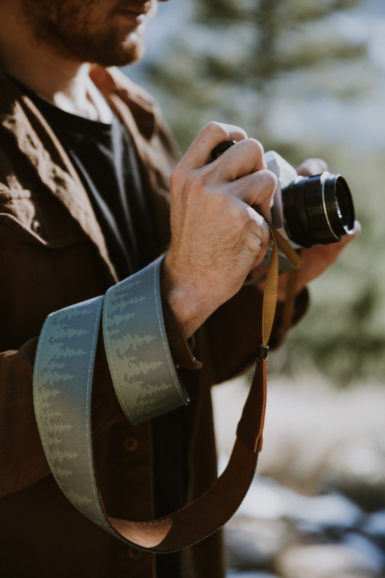 Camera Strap Pinetree landscape, Evergreen Colored Tree line Print, Vegan leather, Crossbody, Gift for Photographer, Photographer Accessory image 6