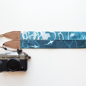 Design océan pour appareil photo - Cuir végétalien | Accessoires de photographie | Vie marine | Cowgirl côtière | Créatures marines Requins | Plage des vagues