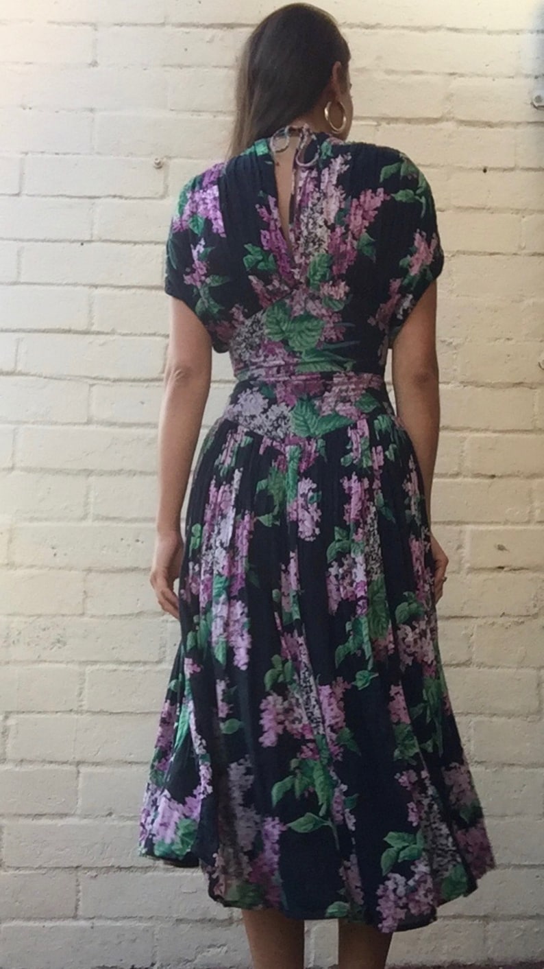 Vintage Floral Cotton 70/'s Midi Dress in Navy and Purple