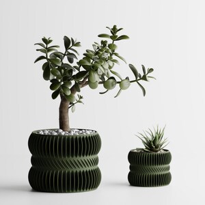 3D Printed Ribbed Planter: Modern Eco-Friendly Plant Pot