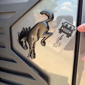 Bucking 4x4 decal