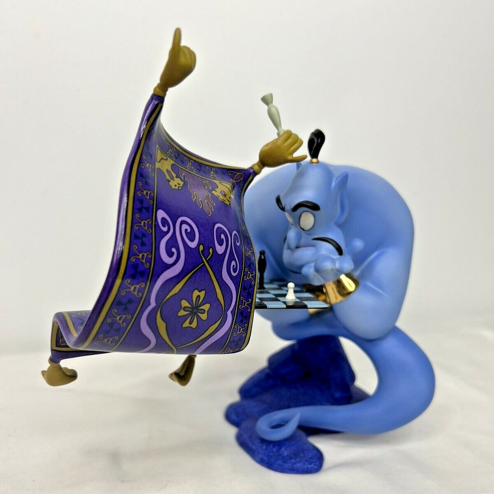 WDCC Genie Aladdin I'm Losing to A Rug 7476/12500 With Box
