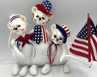 Annalee Doll 11" Patriotic Bunch of Mice 203404 Three  2004 Forth of July
