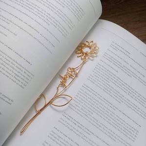 Sunflower Wire Name, Personalized and Decorative Sunflower Wire Name, Wire Name, Personalized gift, Planner Bookmark, Custom Bookmark,
