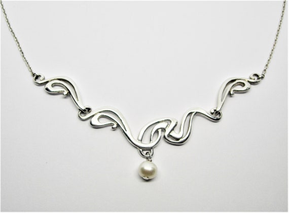Art Nouveau sterling silver necklace