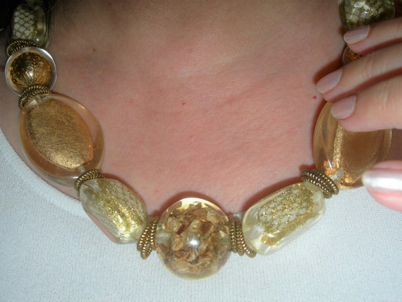 Avant Garde gold and acrylic jewellery set large … - image 8