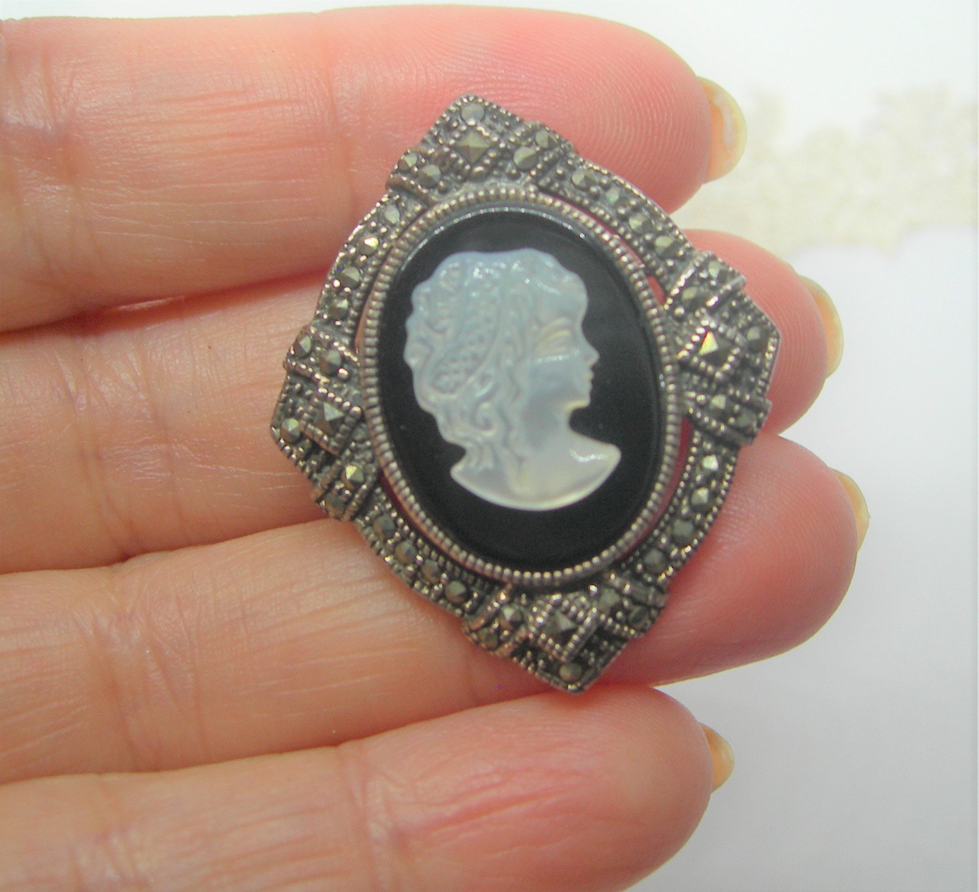 SILVER VINTAGE CAMEO Brooch Pin A Lady With Black Onyx and Marcasite