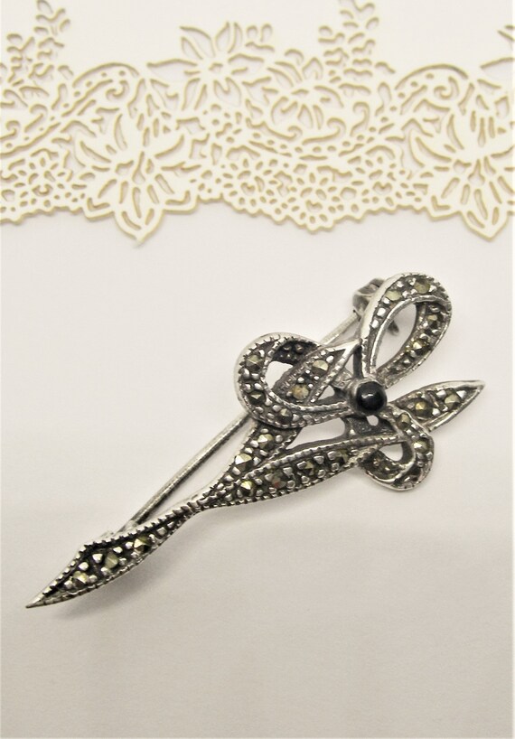 Sterling SILVER and MARCASITE BROOCH A Petite Flo… - image 5