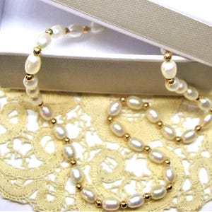 GENUINE PEARLS  9 Ct GOLD Necklace White Vintage