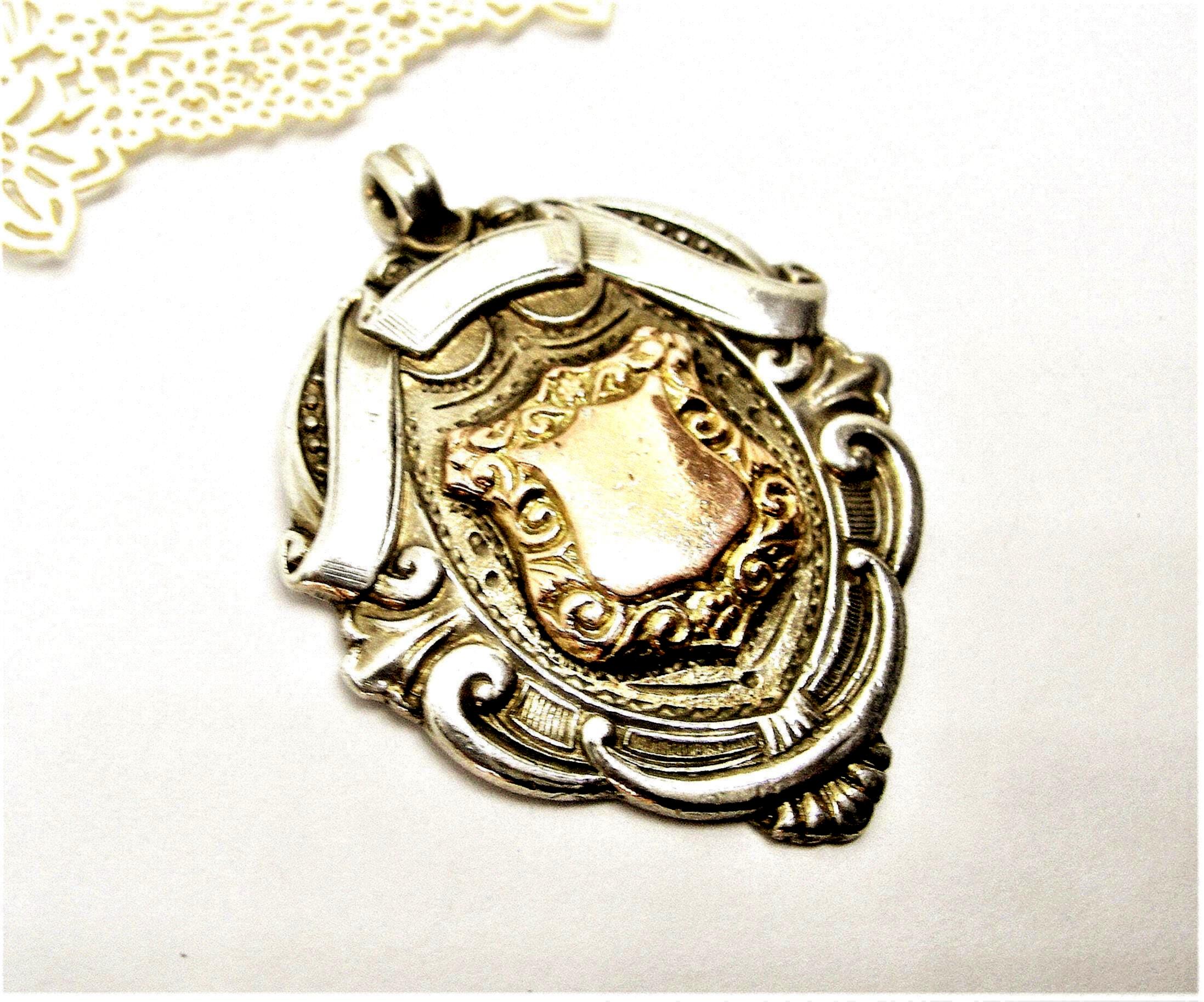 Médaillon Ancien En Argent Style Art Nouveau - Bijou Vintage Porté, Pierre Argentée