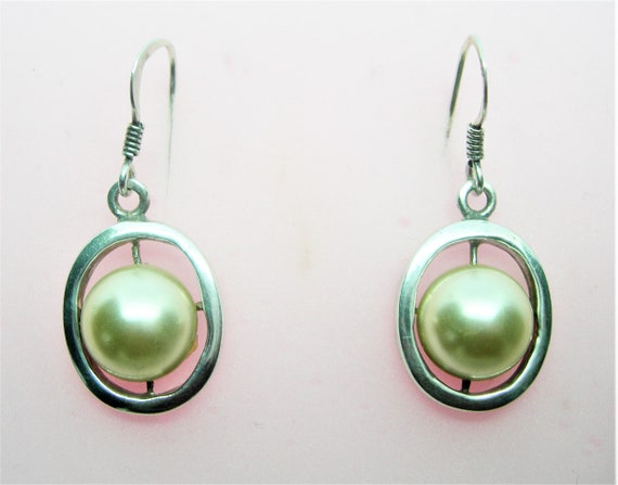 Art Designed Silver and Pearls Earrings - Etsy
