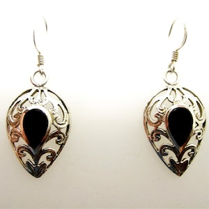 Vintage Sterling SILVER EARRING with BLACK Onyx