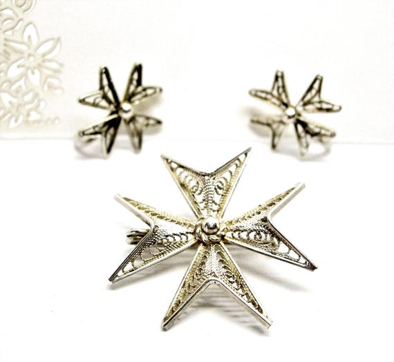 Sterling SILVER FILIGREE CROSS jewellery set, a brooch and earrings
