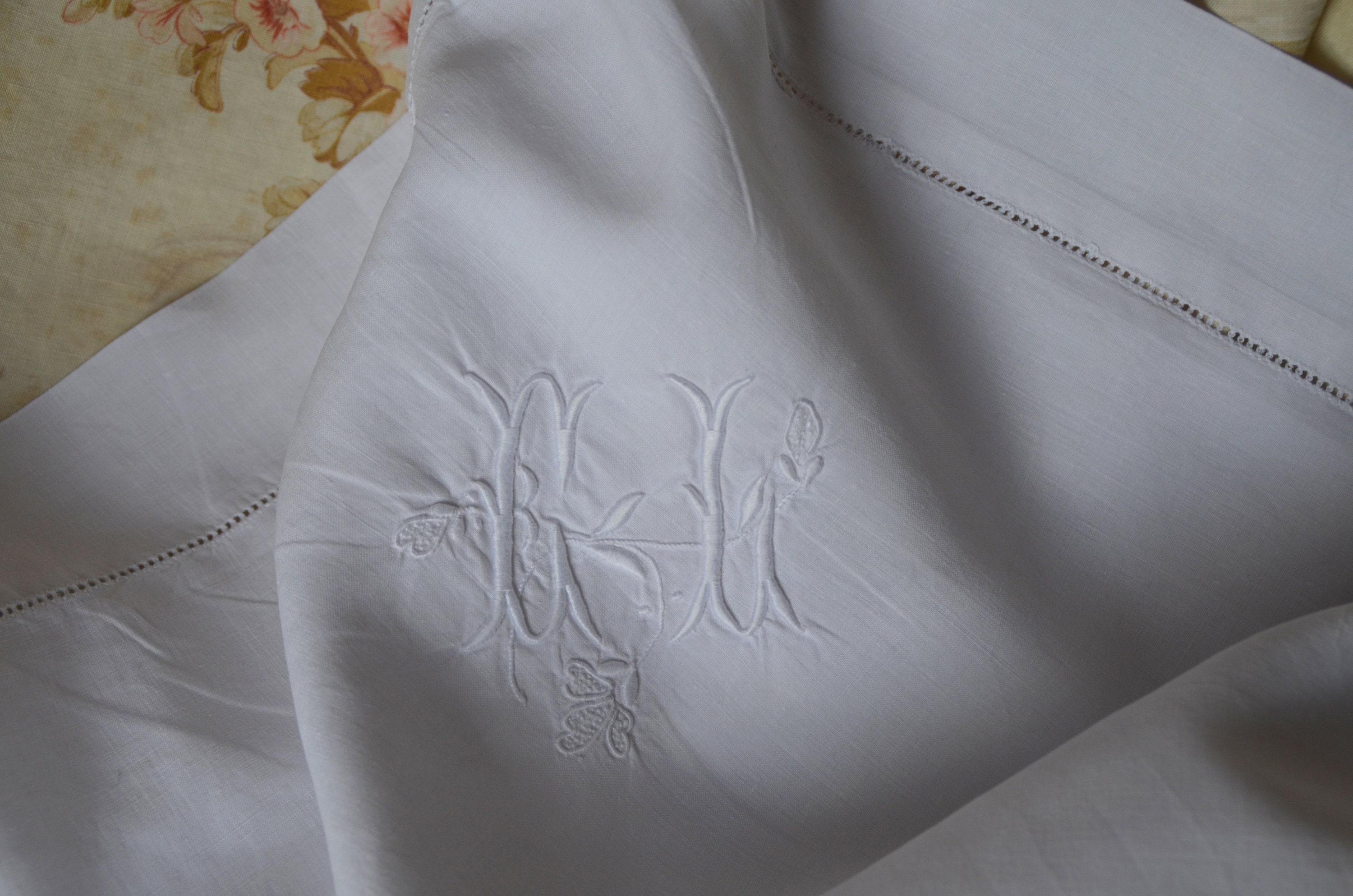 Grande Français à La Main Brodée Pure Taie d'oreiller Fil Lin, Travail Blanc Brodé El Monogramme, de