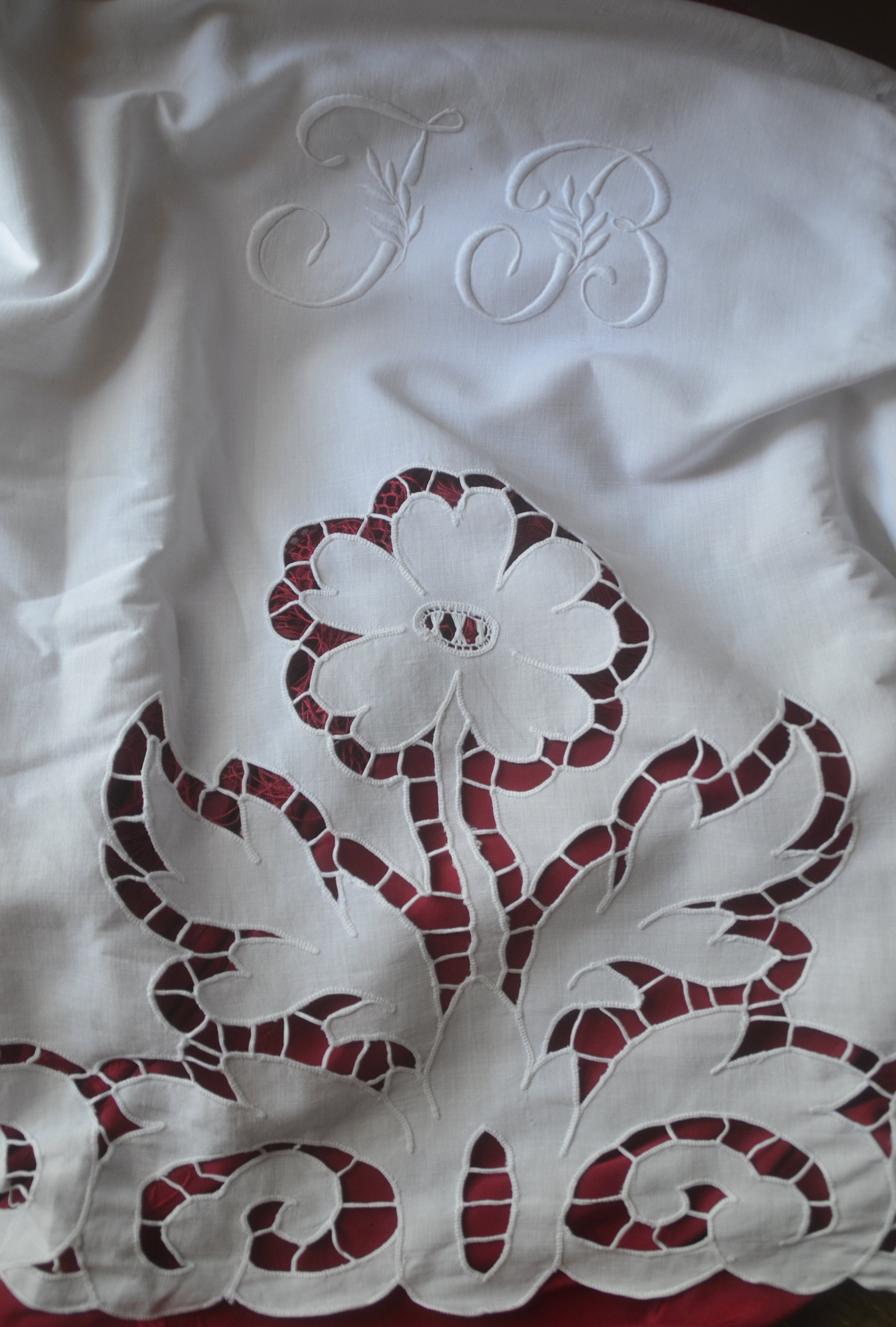 Feuille de Trousseau Monogramme en Lin Pur Français Pur, Jb, Travail Blanc Floral et Coupe, Fil Soup