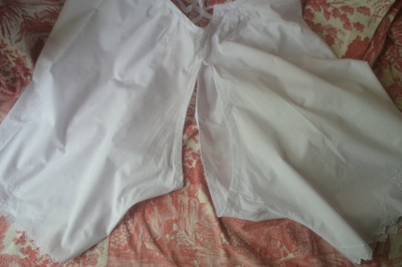 Fine soft cotton pair of antique French bloomers … - image 8