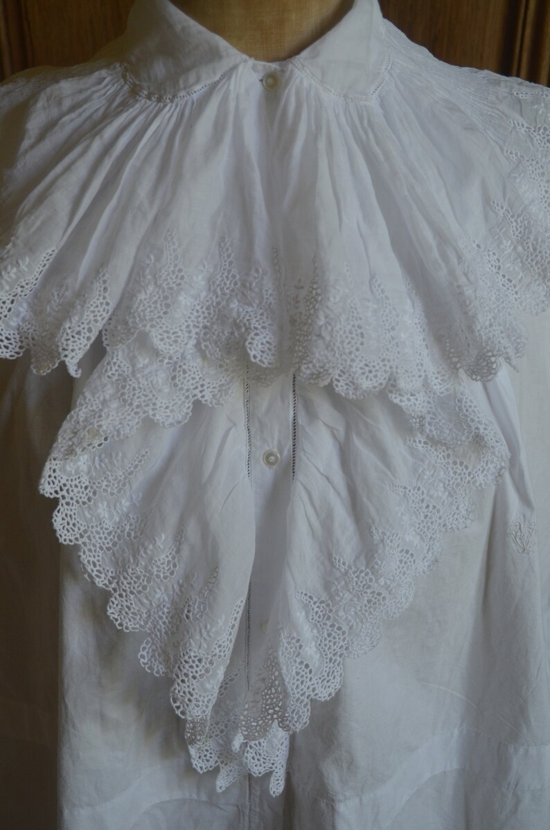 Antique French Victorian Napoleon III pure cotton hand made embroidered blouse white work lace frill entirely hand made and embroidered
