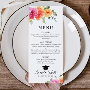 Modèle de menu de fête de remise des diplômes, menu alimentaire orange rose SARAI, menu floral coloré printanier, décoration de dîner de table de diplômés, carte de menu numérique