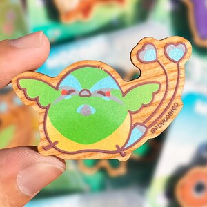 Wooden Torogoz El Salvador Pin ~ (2in) Bird pin, guardabarranco, bird watching, birb, kawaii, nicaragua, motmot, cute bird pin, sivar