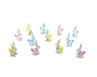 12 small origami rabbits / 4 cm / Daisy pattern / gift idea