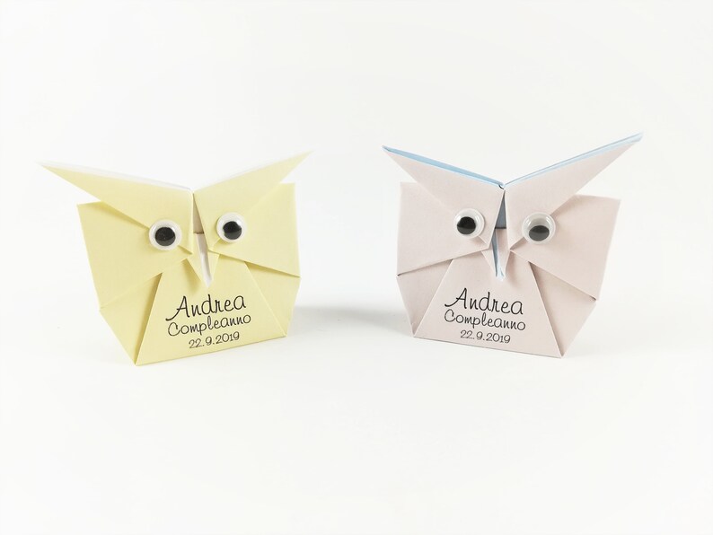 quantit\u00e0 nelle opzioni Gufi origami in 4 colori personalizzati
