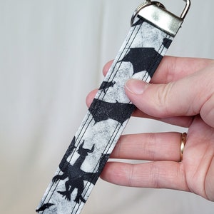 Pulsera con llave de dragón