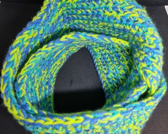 Crochet Infinity Scarf / handmade / cowl / snood / winter / warm / soft / chunky / head / neck warmer / bulky / autumn / fall / Christmas