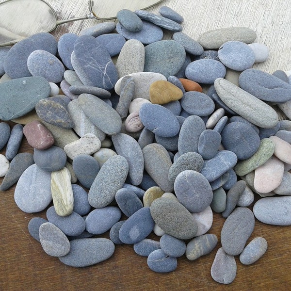 150 beach stones 0.4"- 1.6"[1-4cm]. Different types, shapes and colors. Natural sea pebbles for various crafts, pebble art and decoration