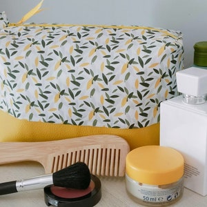 Très grande trousse de toilette / feuillage, jaune moutarde
