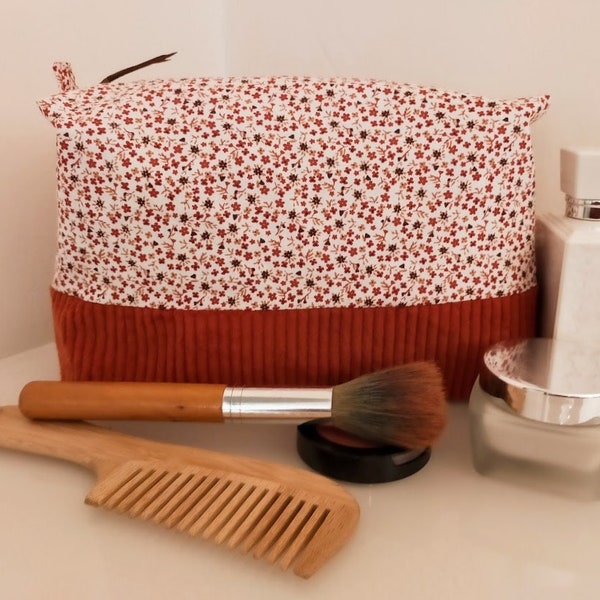 Très grande trousse de toilette, petites fleurs, velours rouille