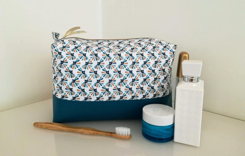 Très grande trousse de toilette , plume de paon bleu canard image 1