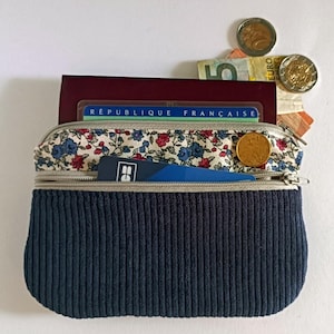 Porte monnaie /  porte cartes femme, grand modèle, tissu coton liberty et velours côtelé bleu, cadeau pour femme