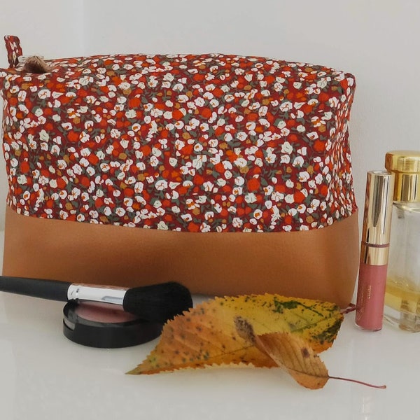 Très grande trousse de toilette petite fleurs, simili cuir