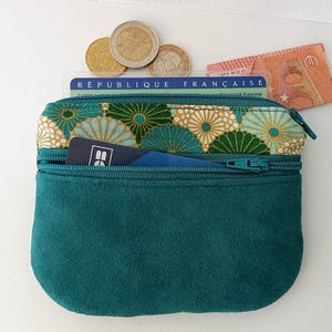 Porte monnaie /  porte cartes femme, tissu coton rosace vert et suédine vert canard, cadeau pour elle